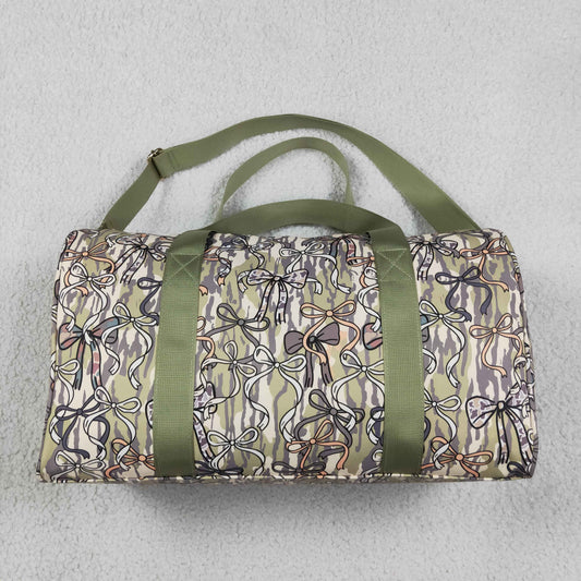BA0392 Hunting Camo Bows Duffle Bag