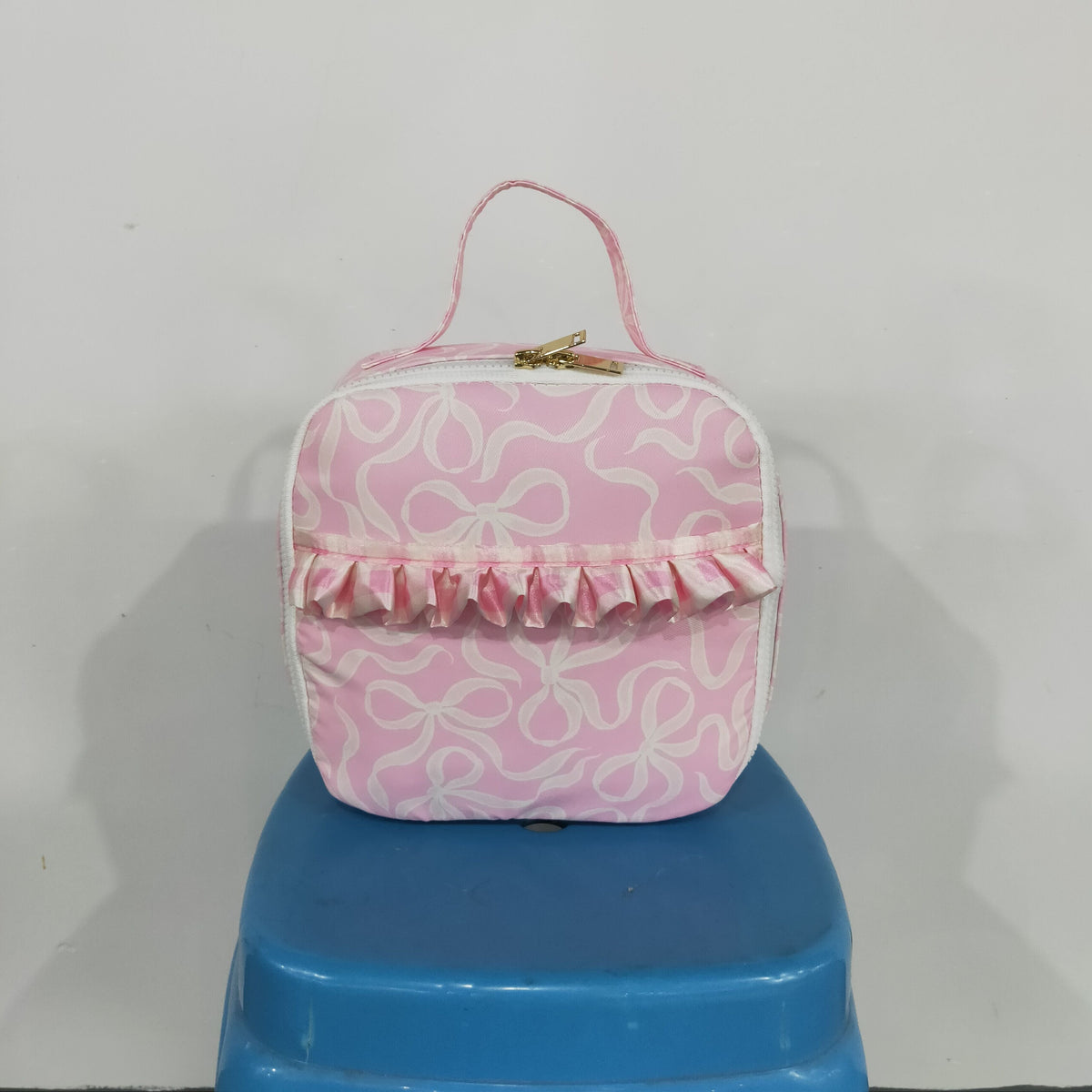 BA0464 Bows Pink Ruffles Lunch Box Bag