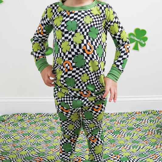 Preorder BLP1031 St. Patrick's Day Four-leaf clover black and white checkered long sleeve trousers pajamas set