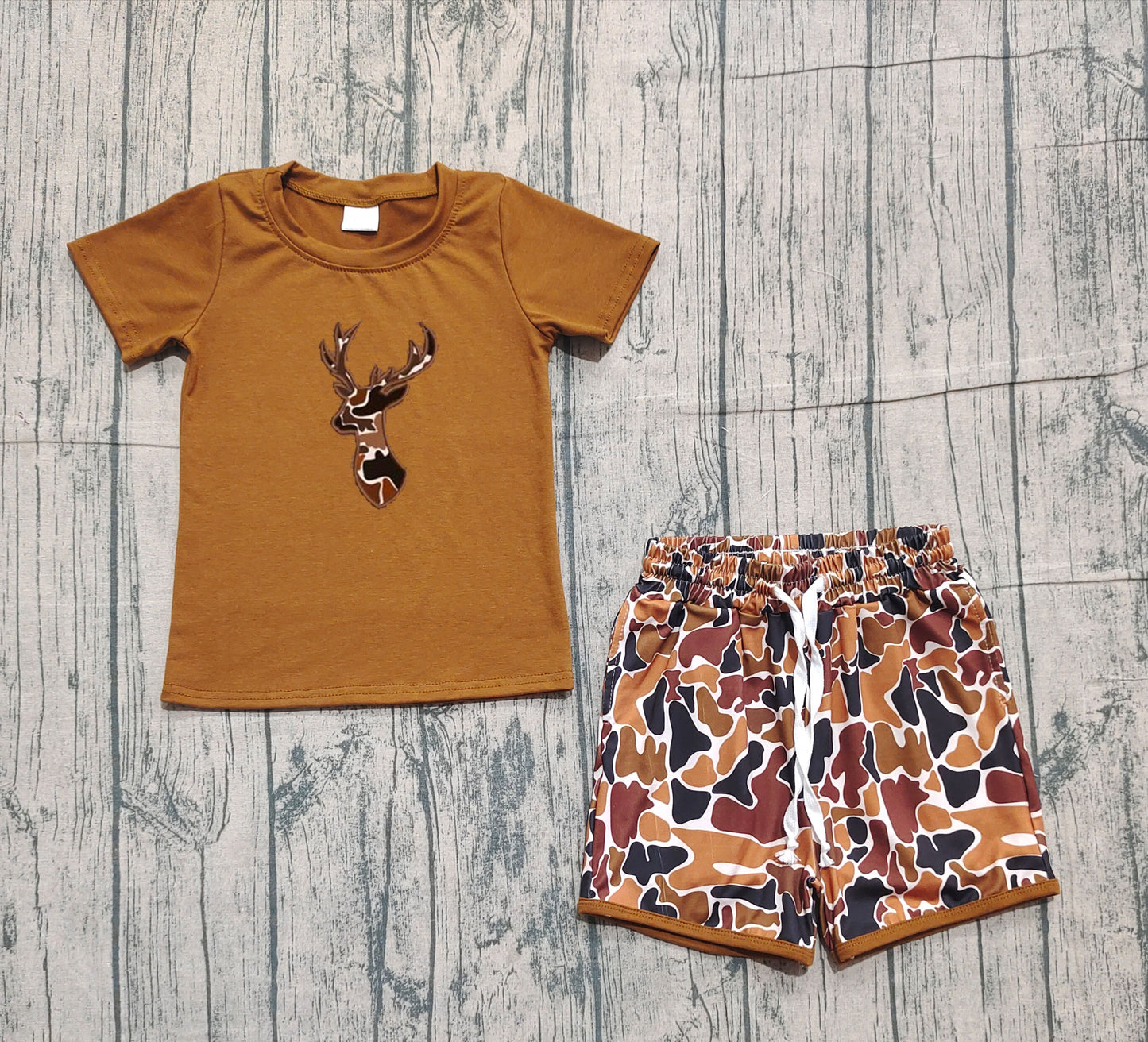NO MOQ preorder BSSO1575 Embroidered Deer Hunting Camouflage Brown Short Sleeve Shorts Boys Set 202510