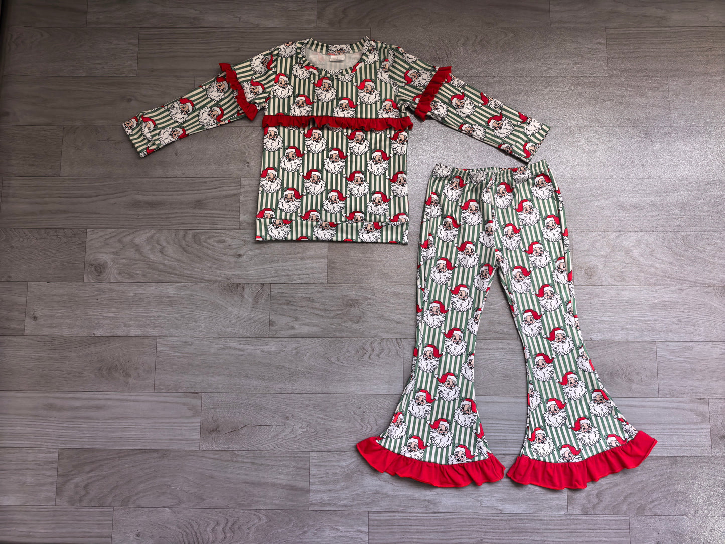 NO MOQ Preorder GLP3452 Christmas Santa Claus Green Stripe Red Ruffle Long Sleeve Pants Girls Sets 202607