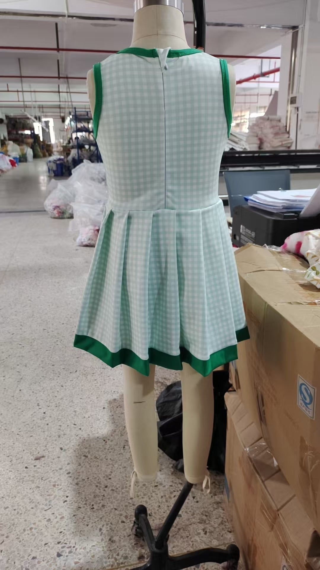GSD2632 Girls Yoga Clothing Green Plaid Pleated Tunic Sleeveless Dresses 202507 RTS