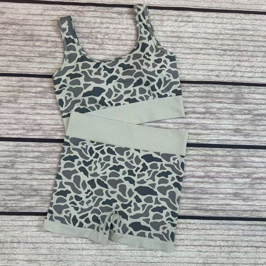 MOQ 8  preorder GSSO2702 Adult Women Gray Camouflage Sleeveless Shorts Sets  202508
