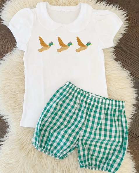 MOQ 5 PCS preorder GSSO2826 Ducks White Short Sleeve Green Plaid Shorts Girls Sets 202511