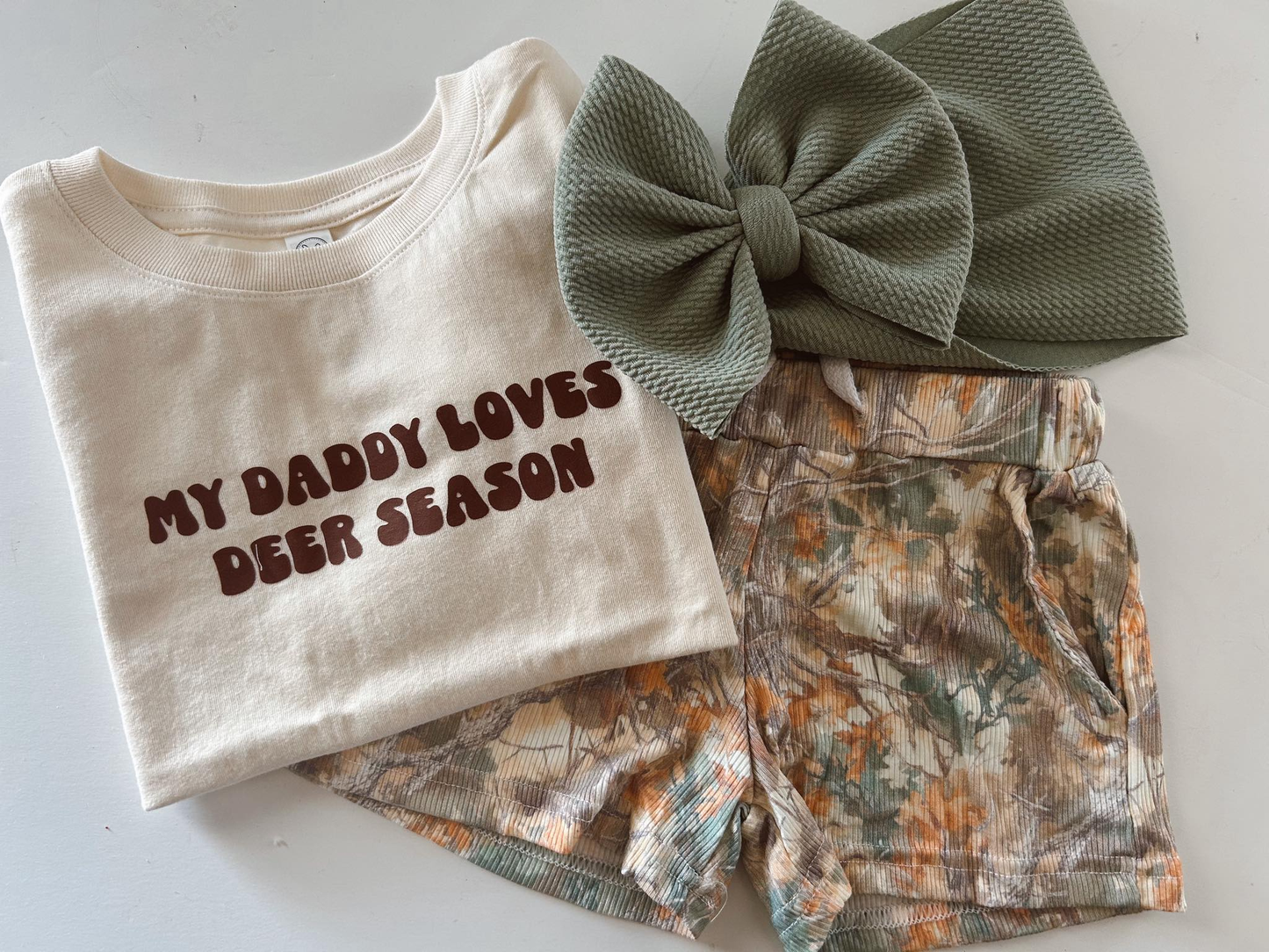 MOQ 5 PCS preorder GSSO2827 My Daddy Loves Deer Season Short-Sleeved Tree Branch Shorts Girls Sets 202511