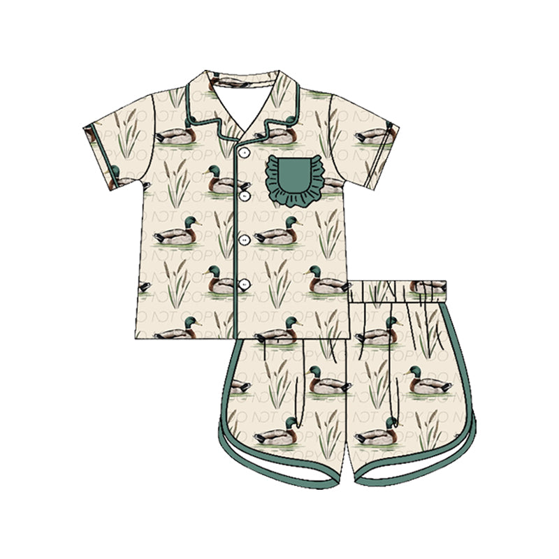MOQ 5 PCS Preorder GSSO3512 Duck Green Ruffle Pocket Beige Polo Buttons Short Sleeve Shorts Girls Pajama Sets 202603