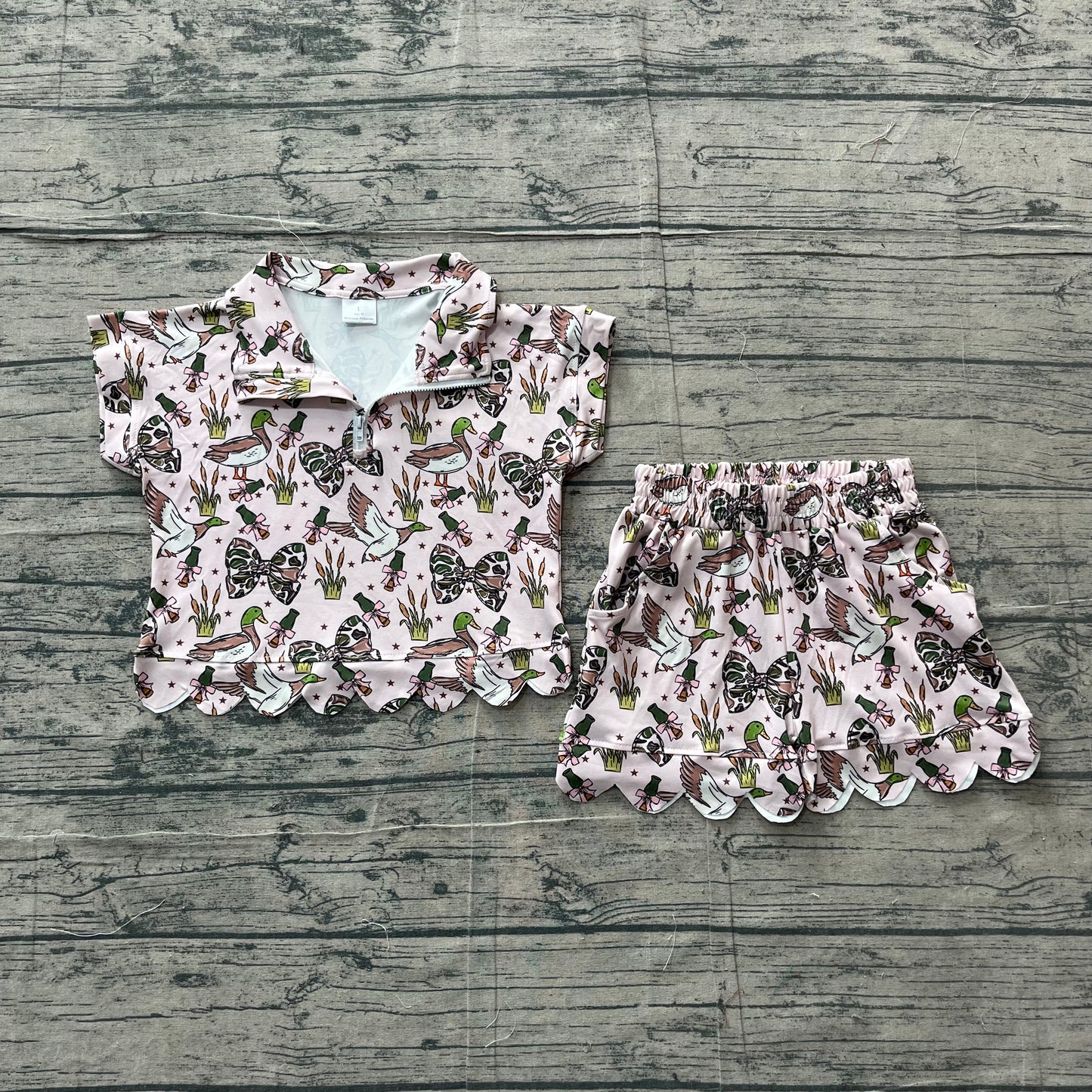 NO MOQ Preorder GSSO3669 Ducks Bows Wave Ruffle Pink Zip Short Sleeve Shorts Girls Sets 202605