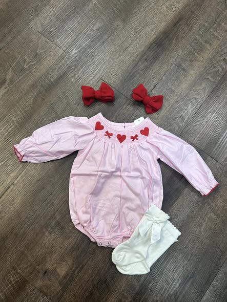 MOQ 5 preorder LR2860 Valentines Day Red Love Pink Long-Sleeved Girls Bubble Romper 202510