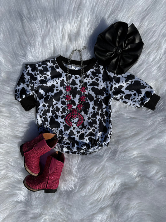 MOQ 5 PCS preorder LR2875 Black White Cow Print Long-Sleeved Girls Bubble Romper 202511