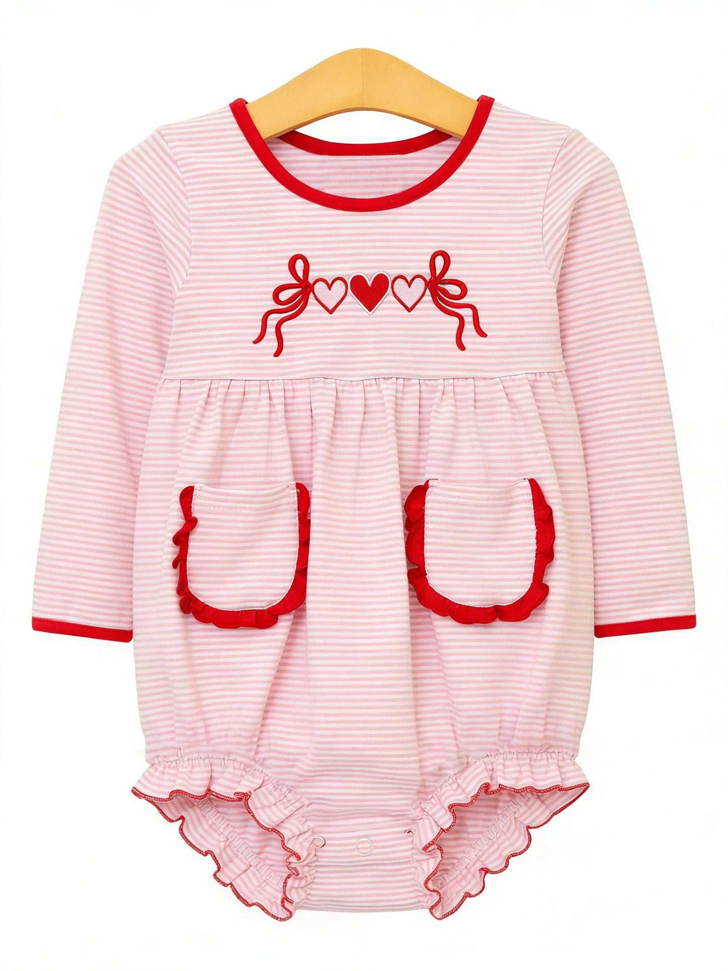 MOQ 5 PCS preorder LR2974 Valentines Day Love Bows Red Ruffle Pocket Pink Stripe Long-Sleeved Girls Bubble Romper 202512