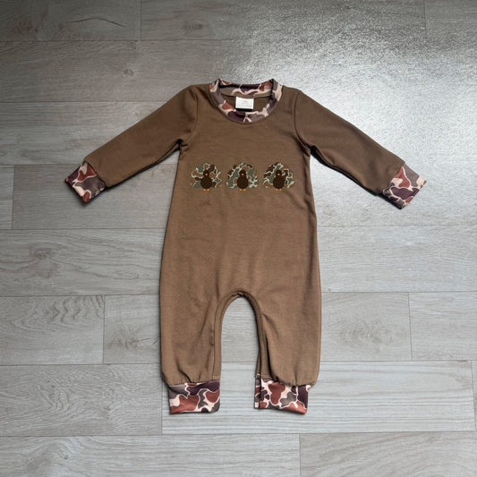 NO MOQ preorder LR3108 Embroidered Thanksgiving Turkey Camouflage Brown Long Sleeve Boys Romper 202607