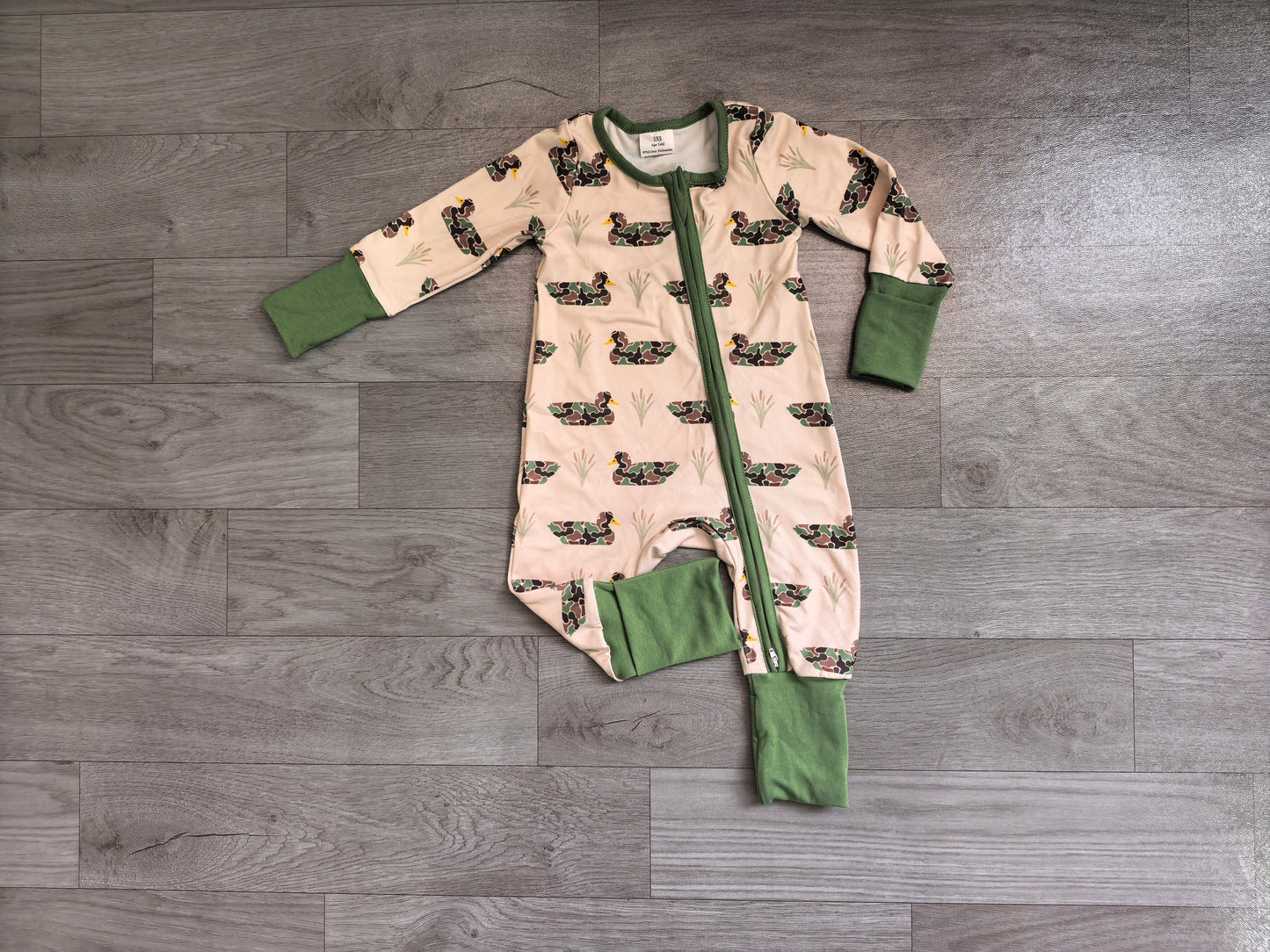 NO MOQ preorder LR3117 Duck Hunting Camo Beige Green Zip Long Sleeve Boys Romper 202607