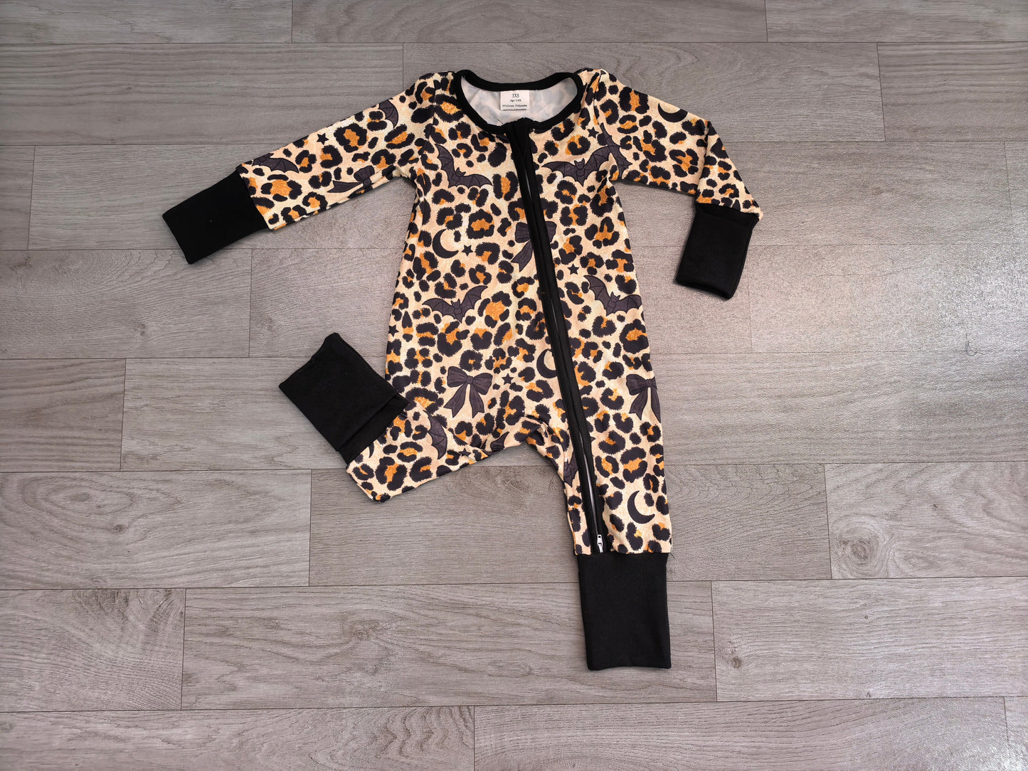 no MOQ LR3251 pre-order baby girl clothes halloween bats leopard print toddler girl fall romper-real pic 2026.8.21