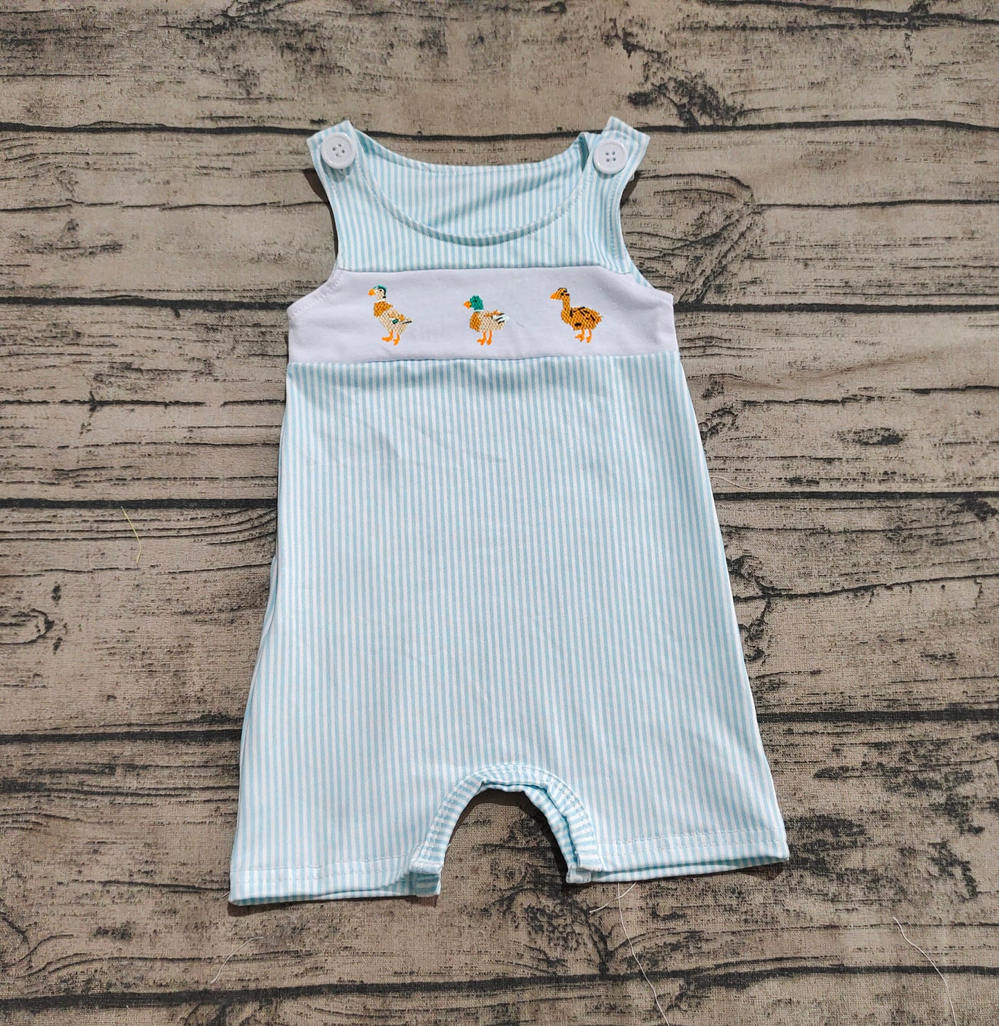SR2991 Embroidered Duck Hunting Clothes Light Blue Sleeveless Romper Smocked Baby Boys Romper 202505 RTS
