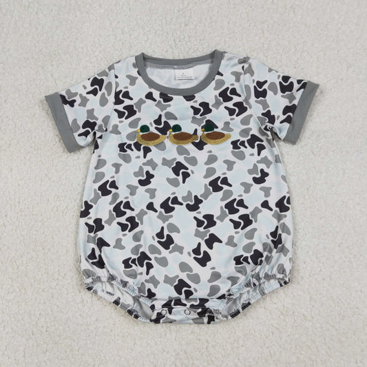 SR3571 Embroidered Ducks Gray Camouflage Short Sleeve Boys Bubble Romper 202601 RTS