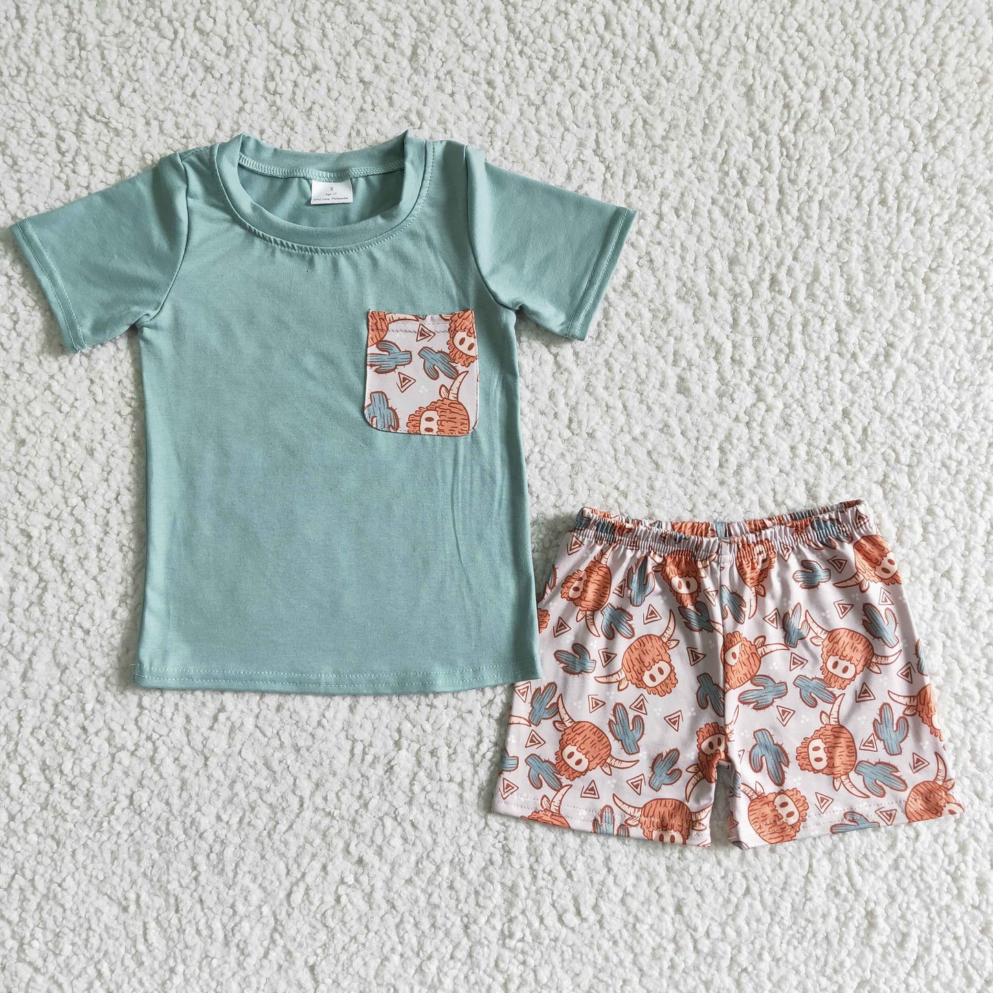 promotion RTS BSSO0043 Green Red Highland Cows Cartoon Pocket Boys Short Sleeve Shorts Outfits