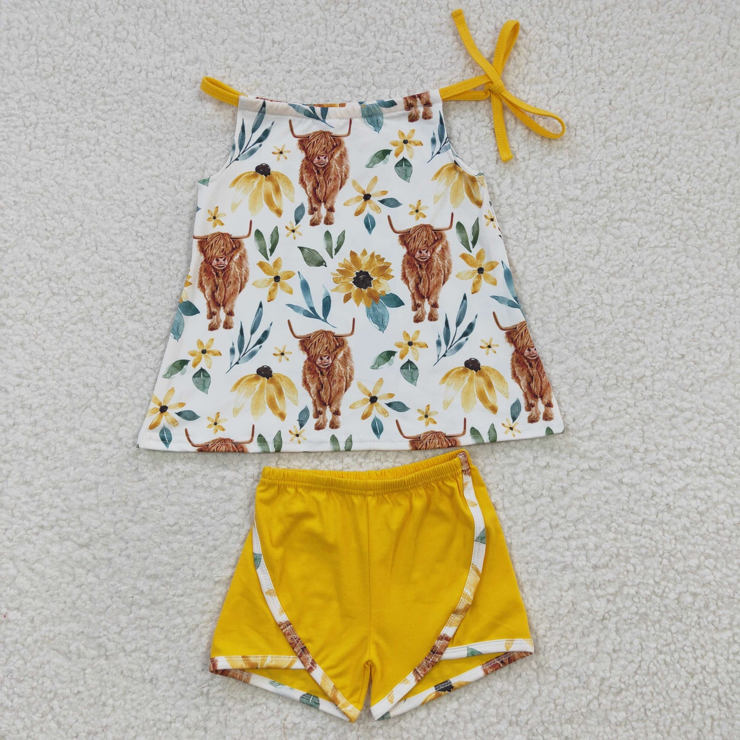 GSSO0207 Yellow Highland Cow Floral Girls Sleeveless Shorts Outfits