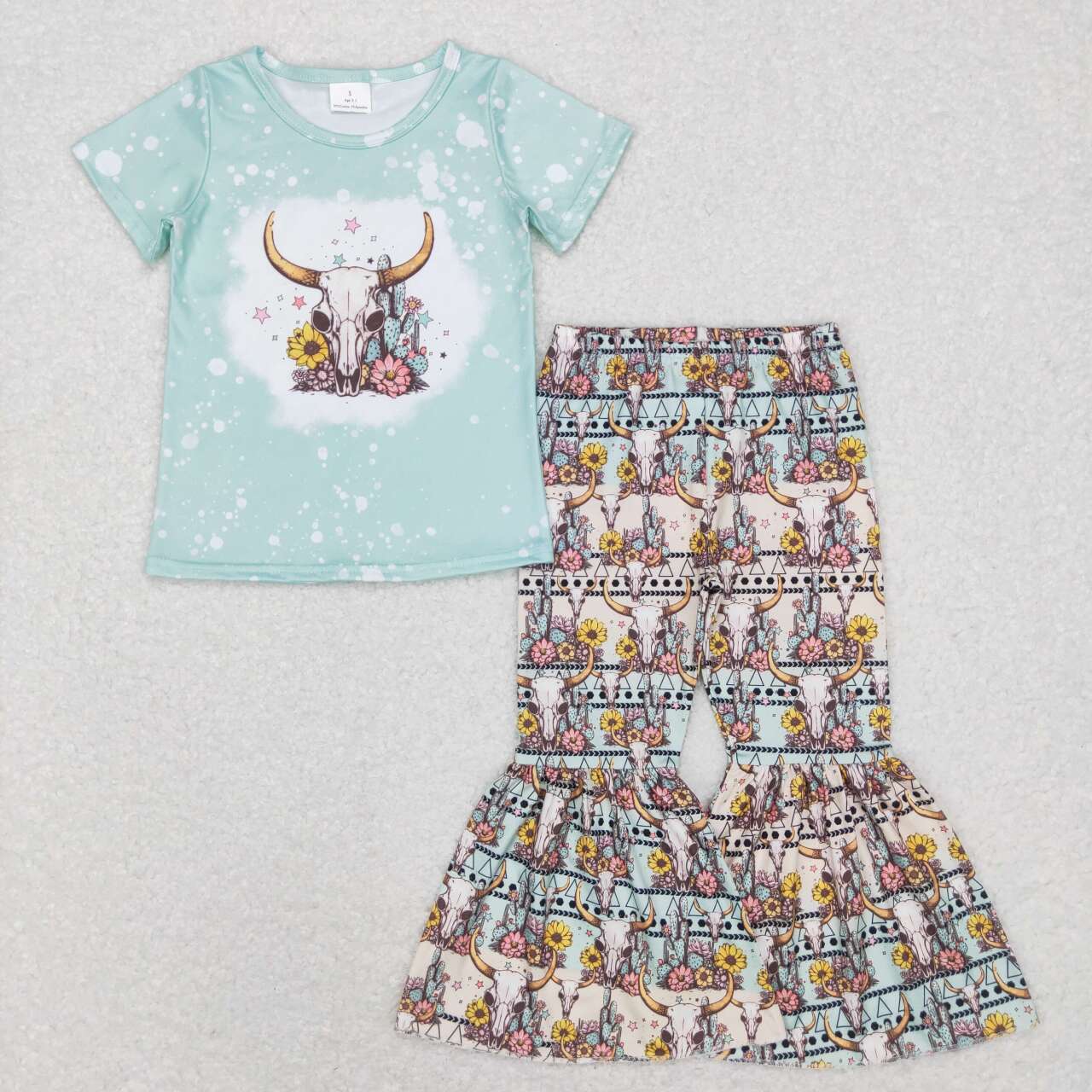 GSPO1090  Blue Highland Cow  Girls Short Sleeve Bell Bottom Pants Outfits