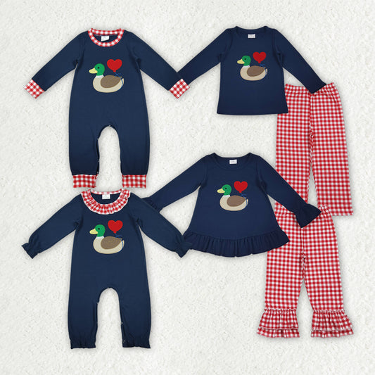 Sibling Matching Clothes Embroidered Valentine’s Day Duck Love Navy Long Sleeve Baby Wear 202511 RTS