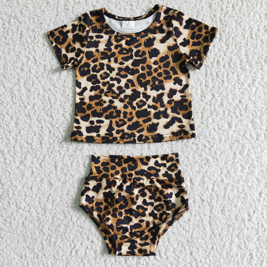 Clearance B3-12 Cropped leopard-print top thong suit