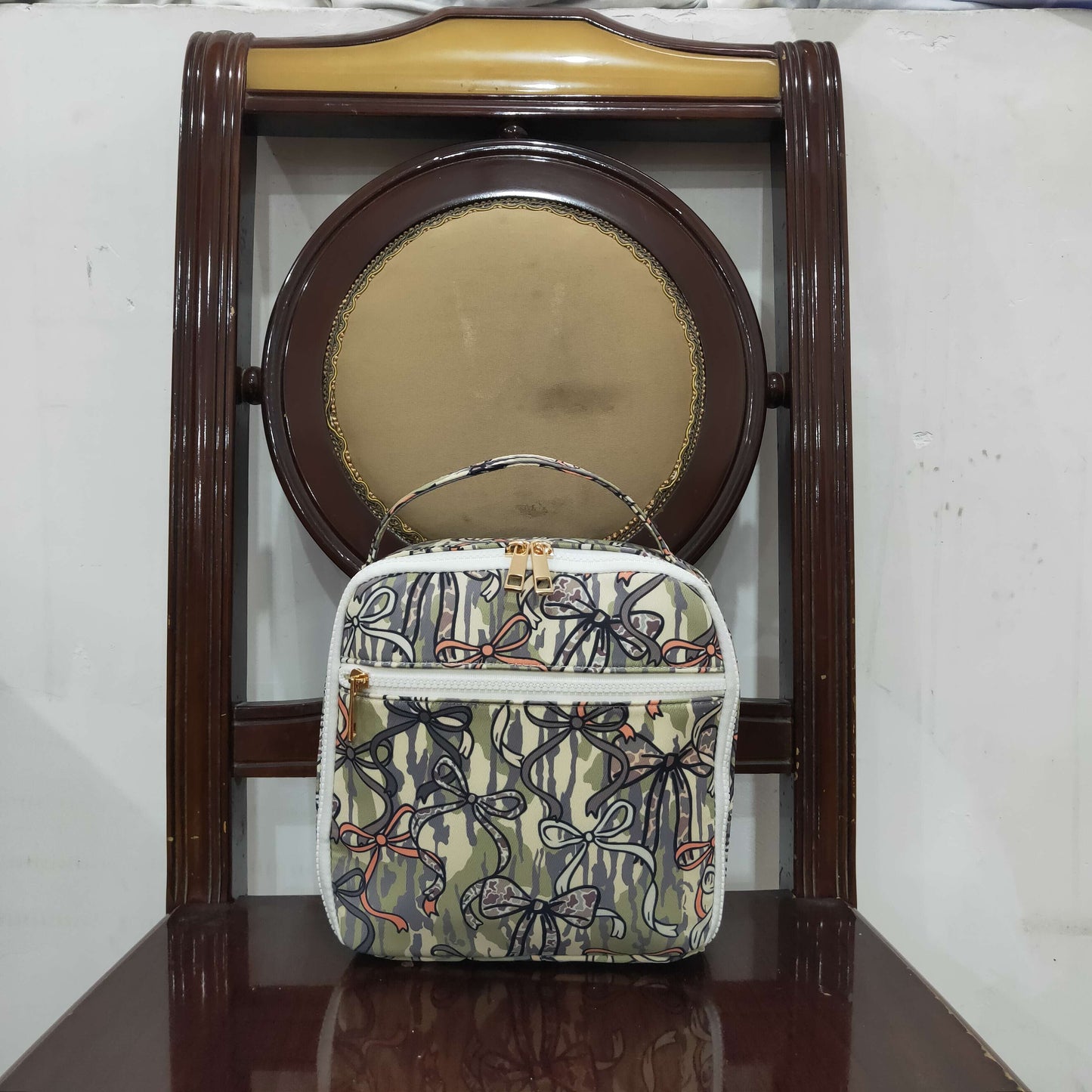 BA0393 Bows Camouflage Army Green Lunch Bag 202604 RTS