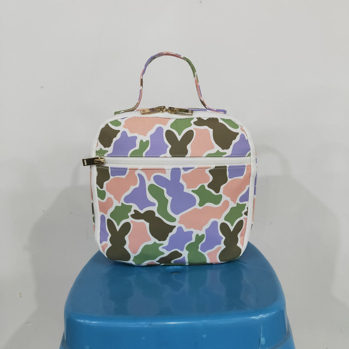 BA0463 Easter Bunny Camo Lunch Box Bag