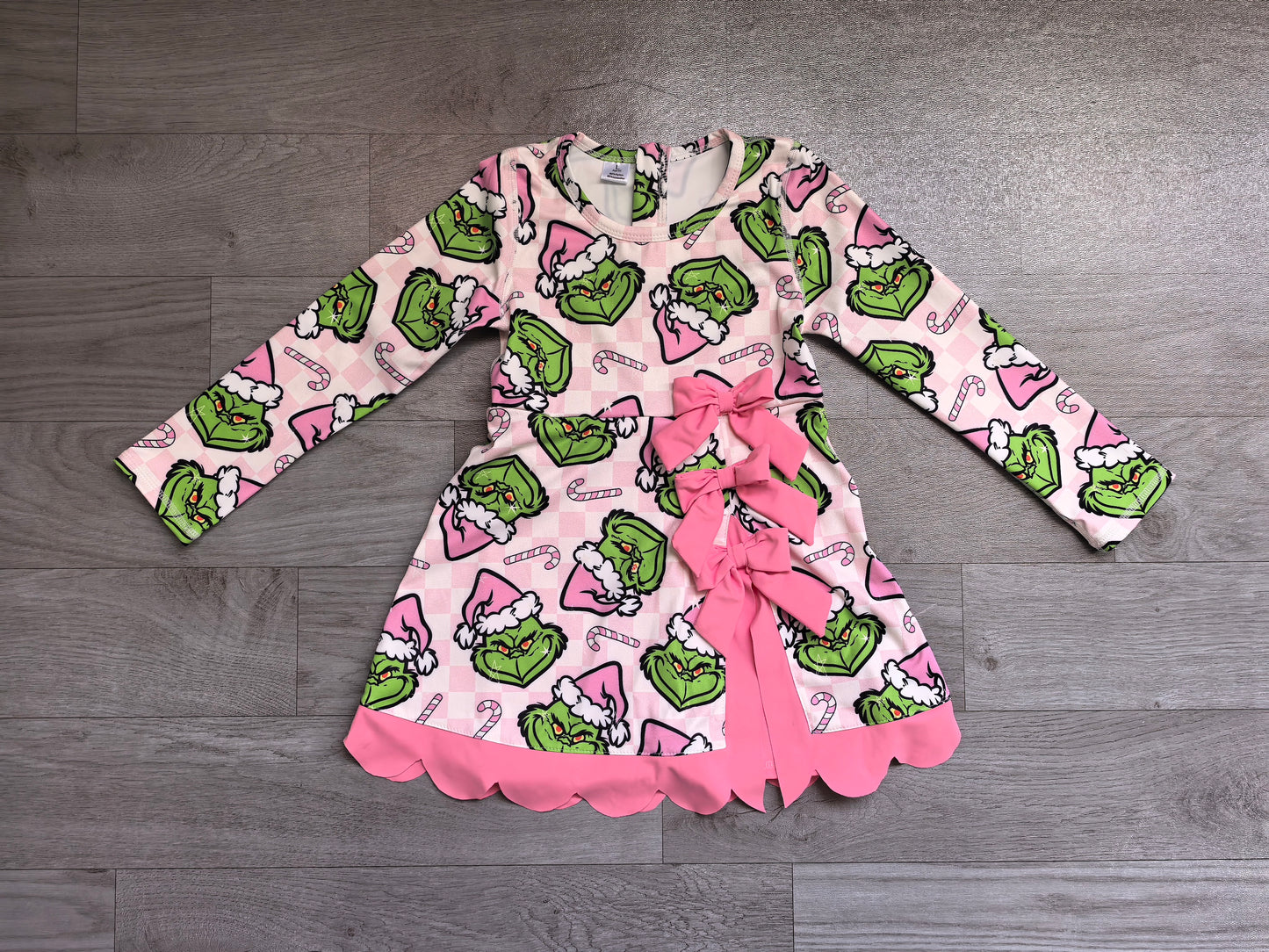 NO MOQ Preorder GLD1651 Christmas Grinch Pink Bows Scalloped Long Sleeve Yoga Dresses for Girls 202607