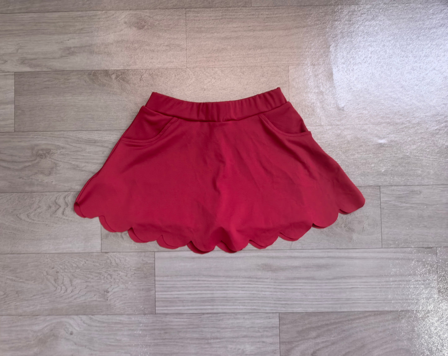 NO MOQ preorder GLK0304 Solid Red Scalloped Skirts Girls Yoga Skirts 202607