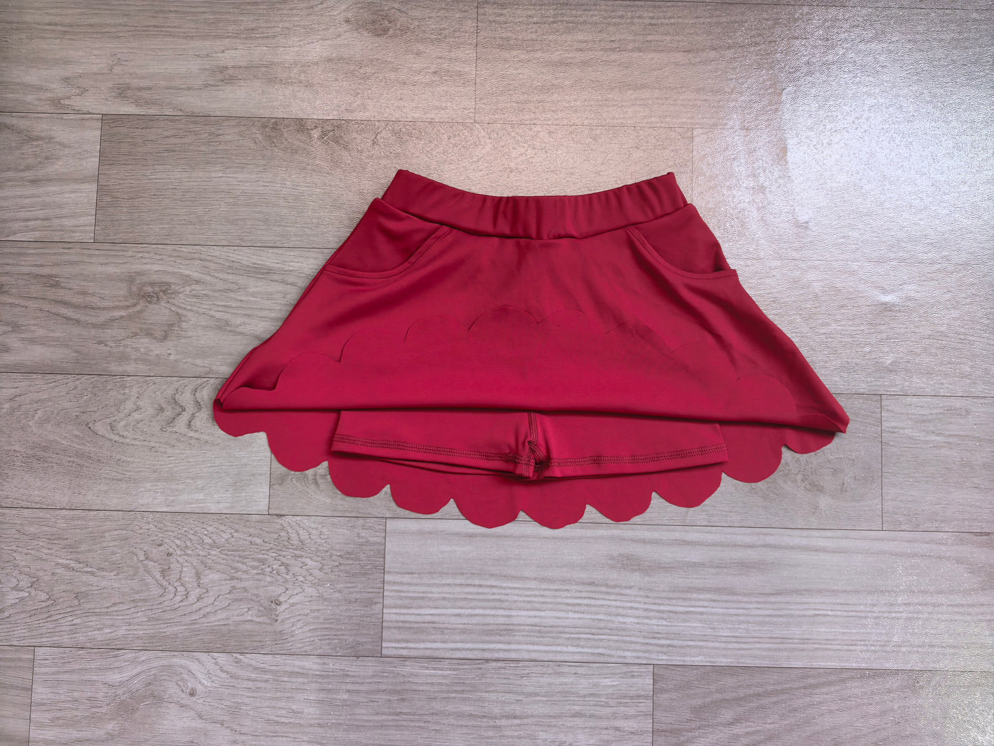 NO MOQ preorder GLK0304 Solid Red Scalloped Skirts Girls Yoga Skirts 202607