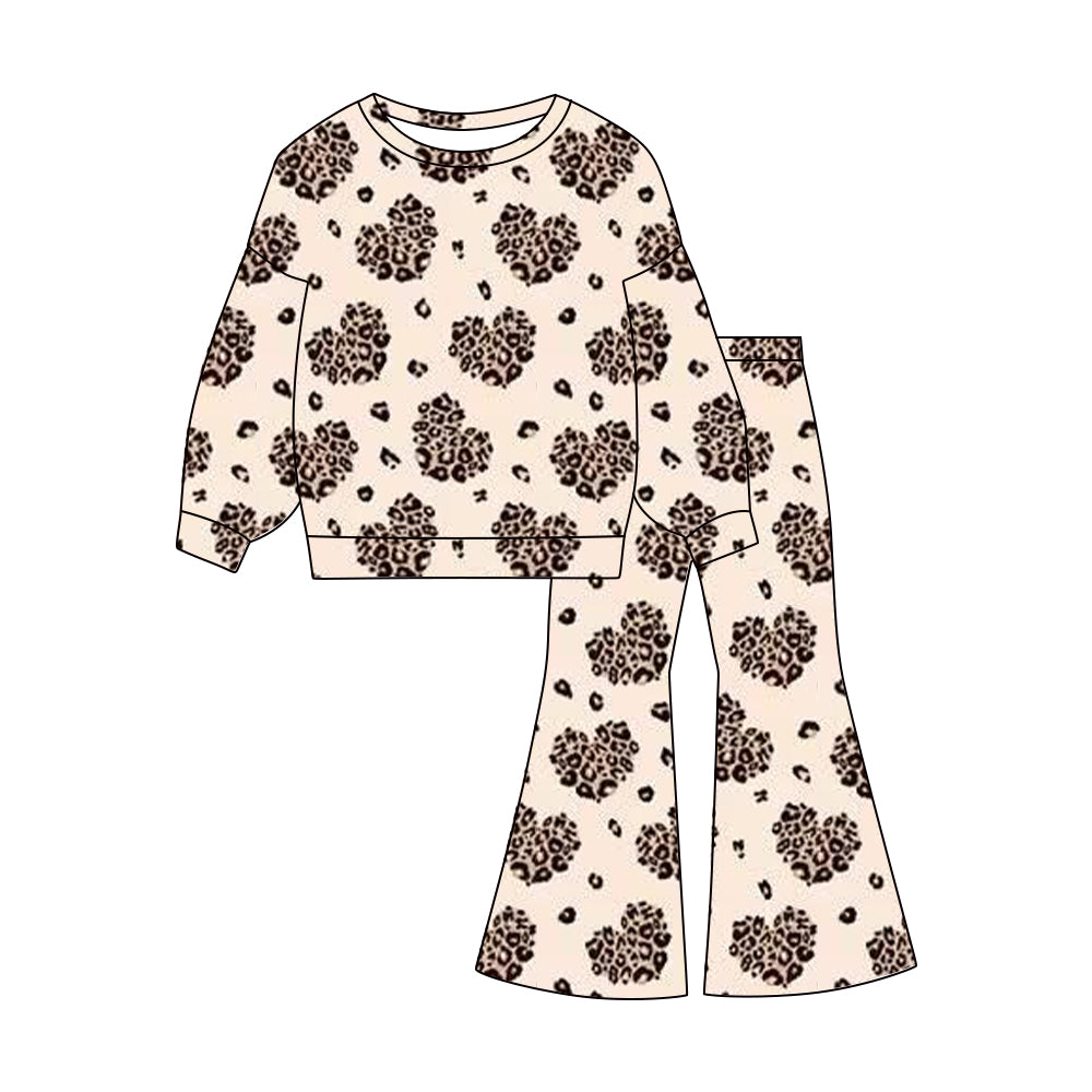 MOQ 5 PCS Preorder GLP3098 Valentines Day Love Leopard Beige Long Sleeve Bell Bottom Pants Girls Sets 202511