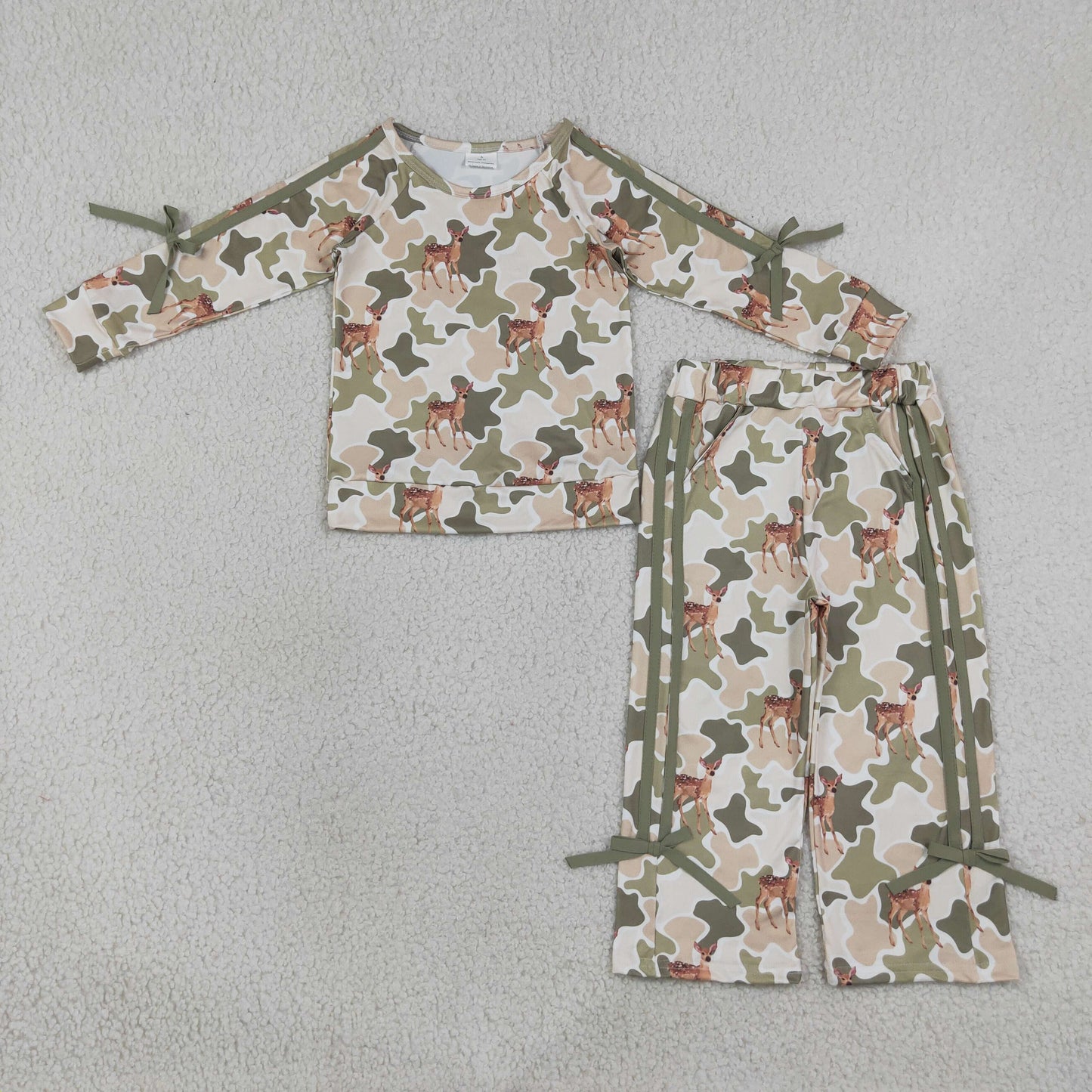 GLP3428 Deer Camo Bows Stripe Girls Set