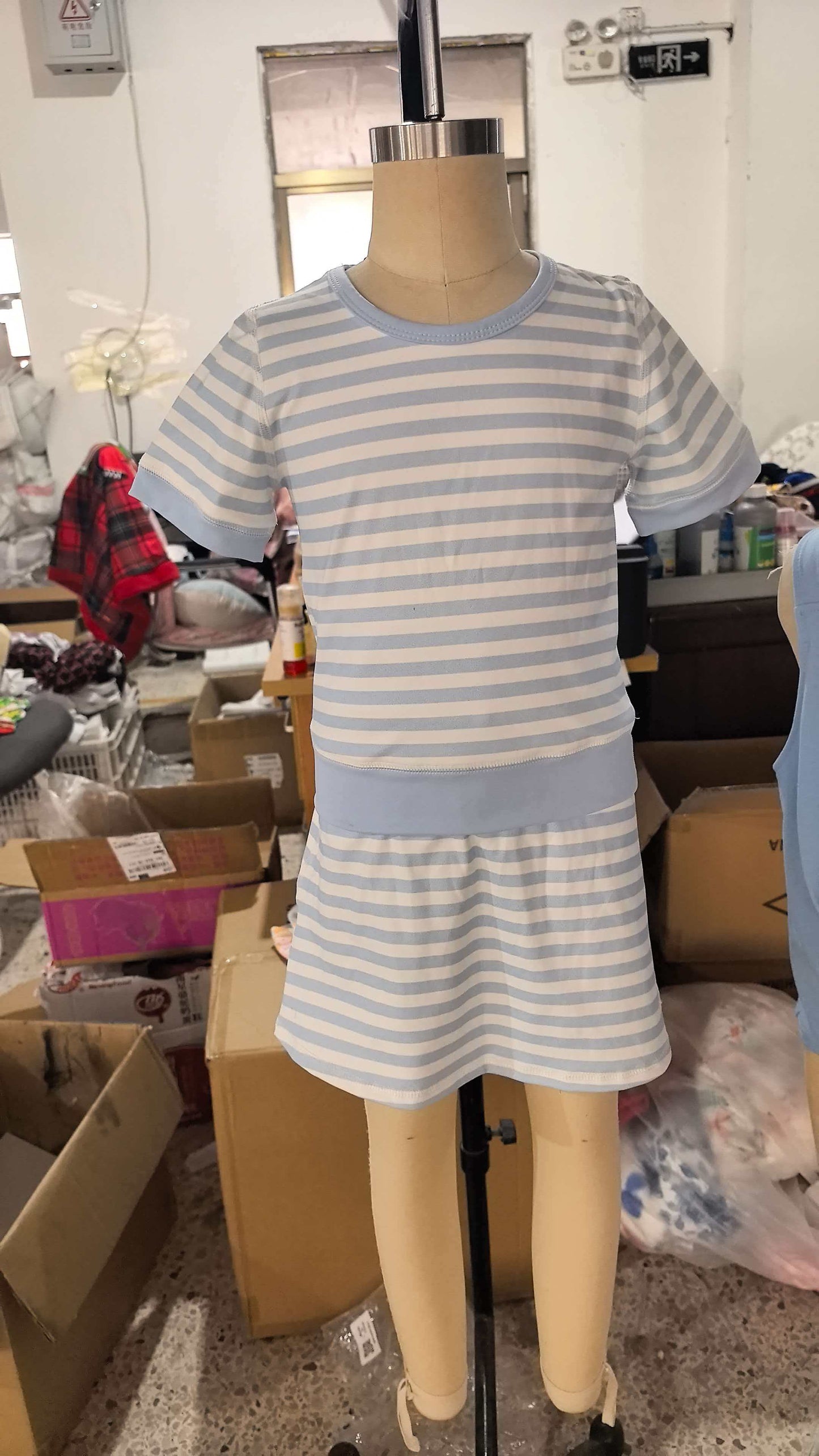 NO MOQ Preorder GSD4162 Light Blue Stripe Short Sleeve Skirts Yoga Girls Sets 202605