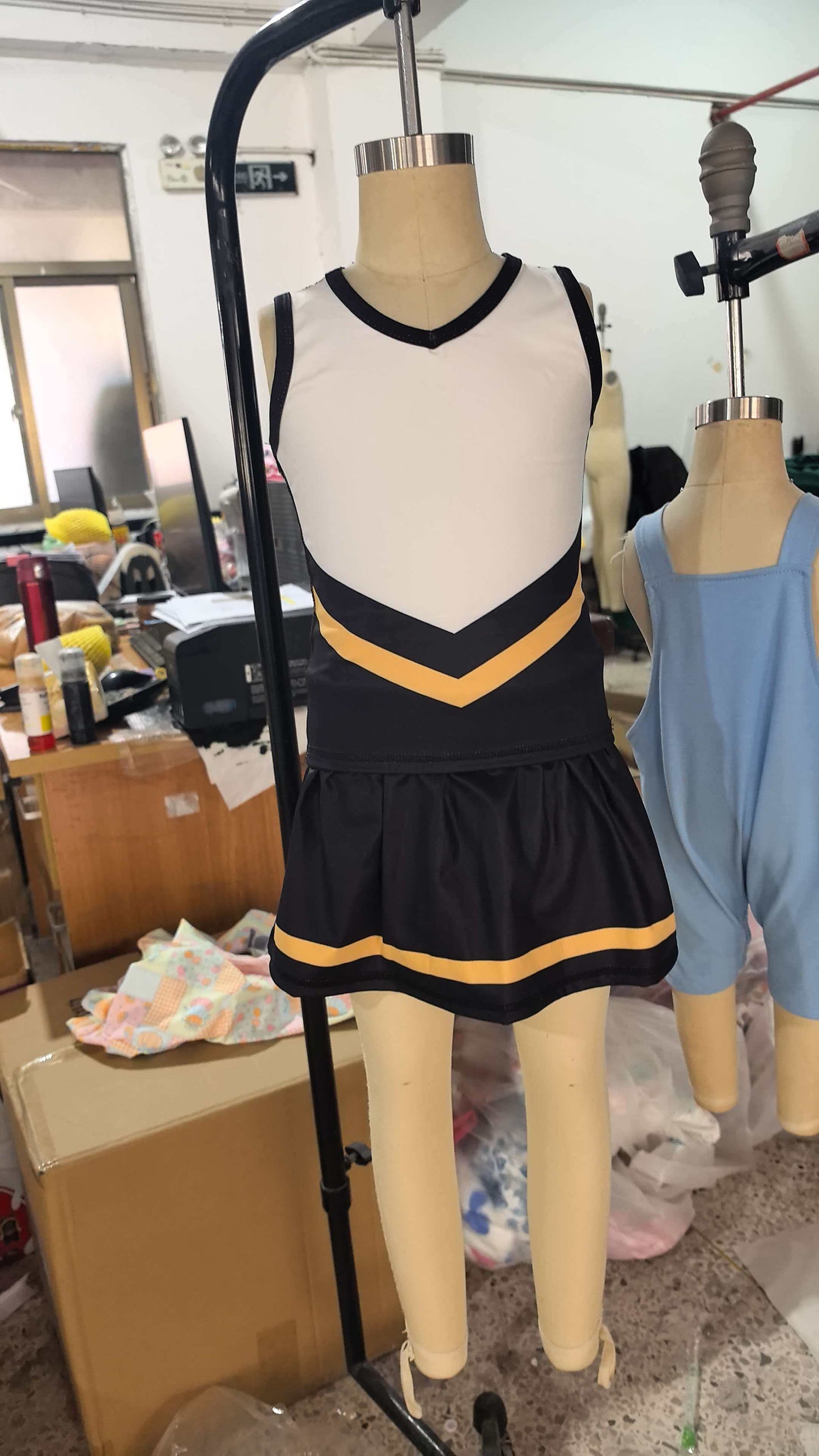 GSD4201 GO TEAM Stripe Black Yellow White Sleeveless Skirts Yoga Girls Sets 202606 RTS