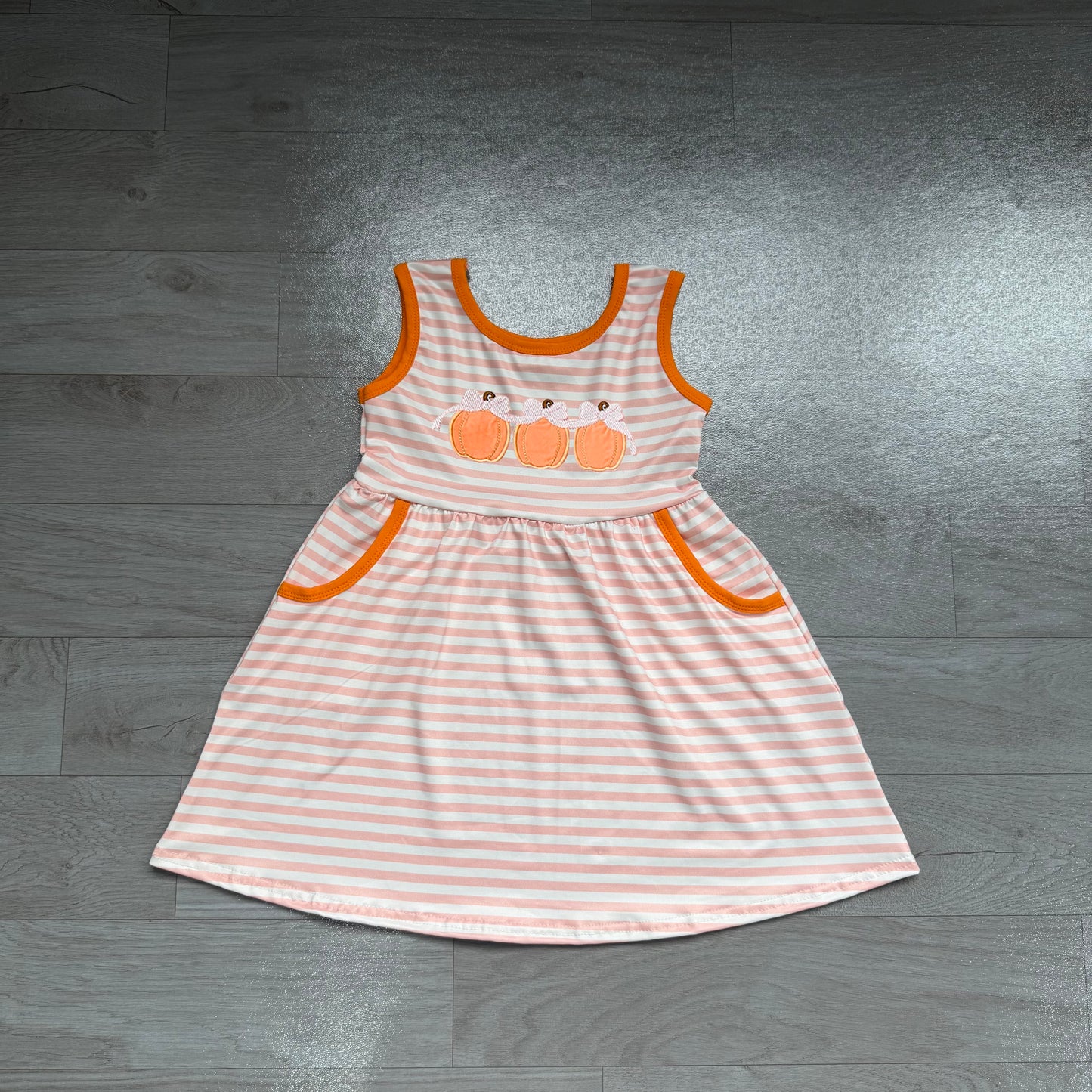 NO MOQ Preorder GSD4265 Embroidered Pumpkin Bows Orange Stripe Sleeveless Dresses for Girls 202607
