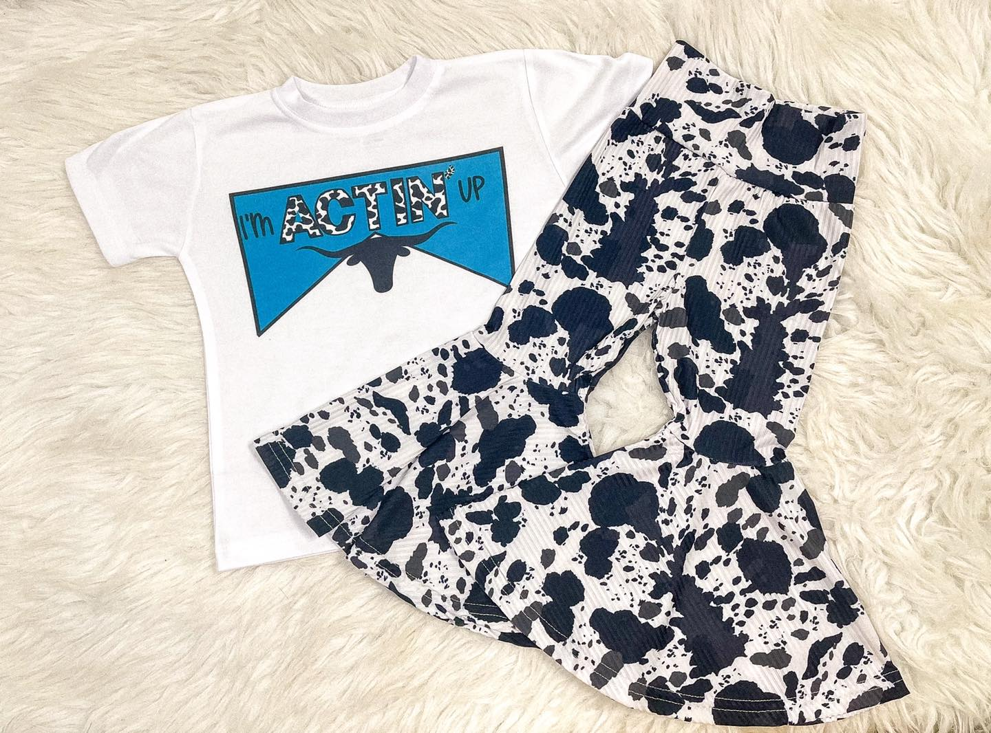 MOQ 5 PCS Preorder GSPO2274 Actin Highland Cow White Short Sleeve Black White Print Bell Bottom Pants Girls Sets 202512