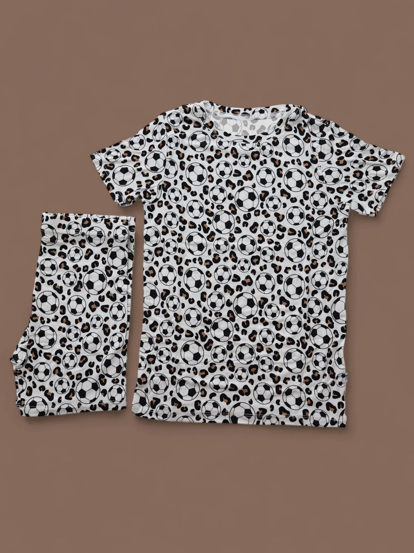 MOQ 5 PCS Preorder GSSO2849 Leopard Soccer White Short Sleeve Shorts Girls Sets 202511