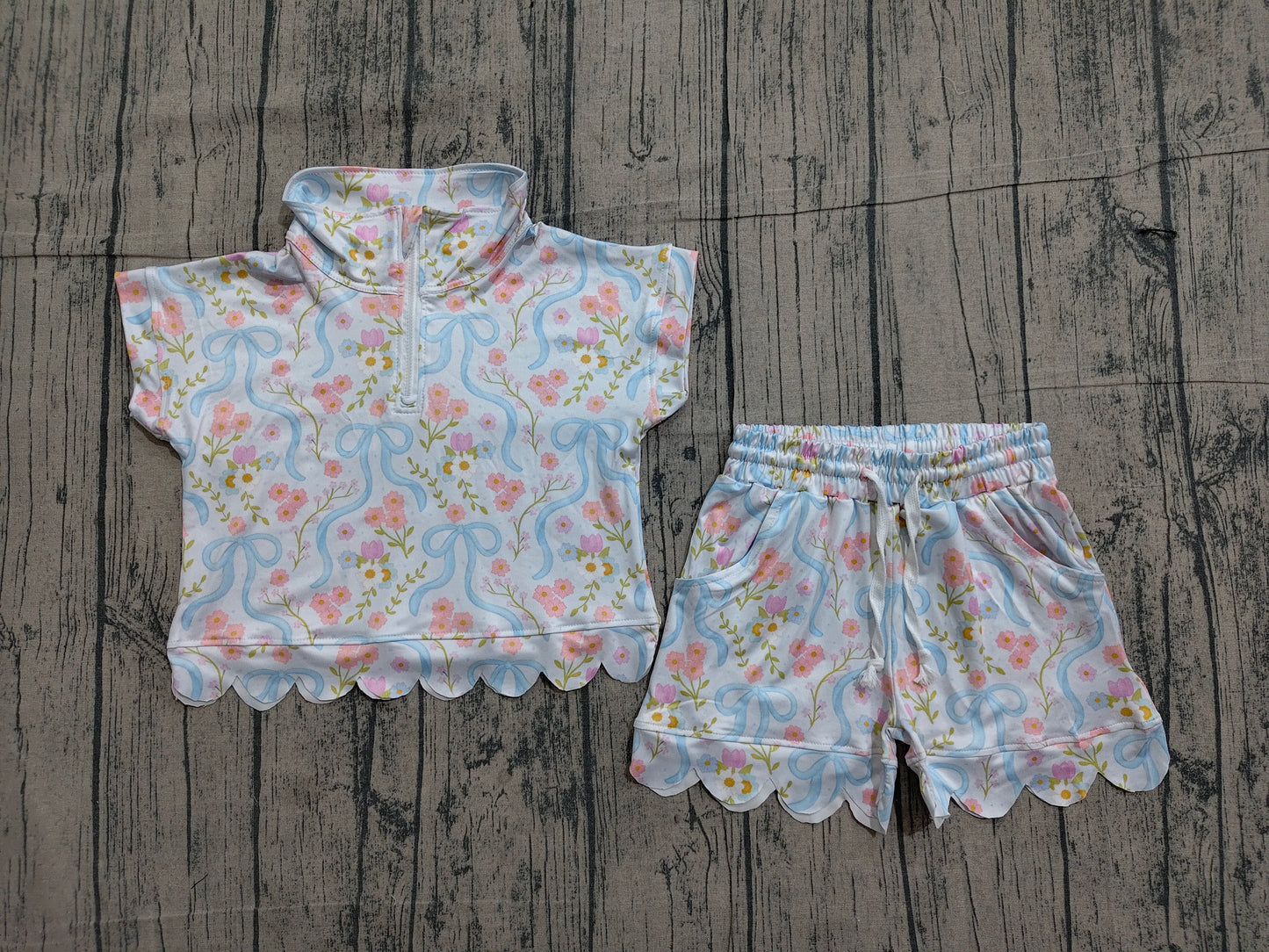 NO MOQ Preorder GSSO3575 Pink Flower Blue Bows Zip Wave Ruffle Short Sleeve Shorts Girls Sets 202603