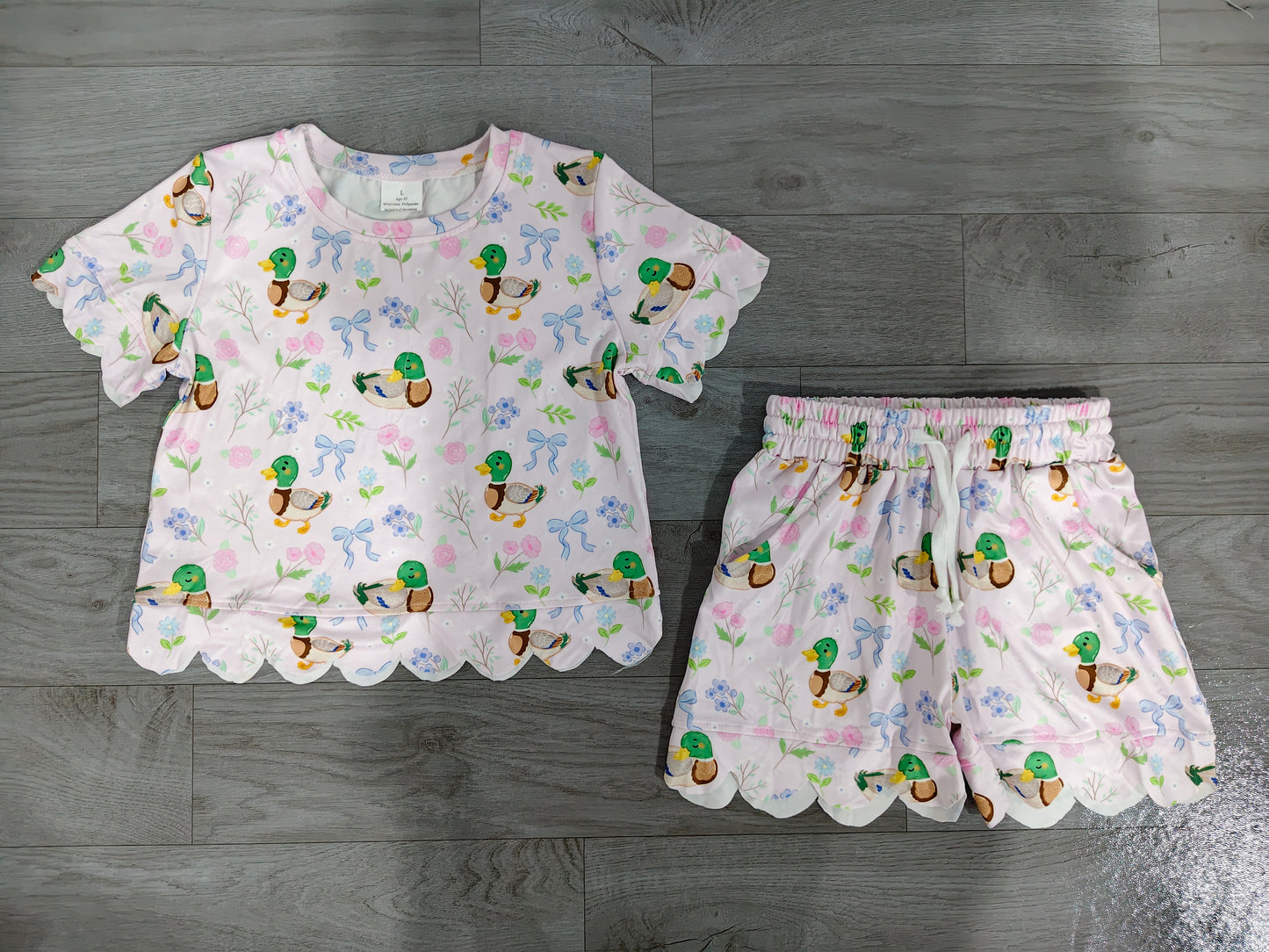 NO MOQ Preorder GSSO3737 Ducks Flower Bows Pink Wave Ruffle Short Sleeve Shorts Girls Sets 202607