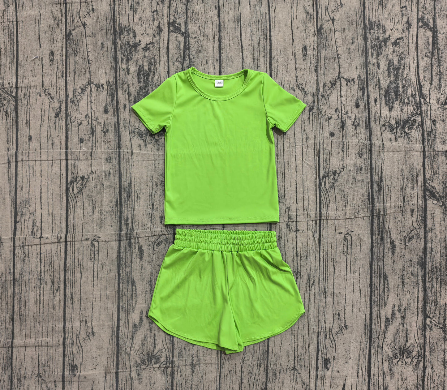 NO MOQ Preorder GSSO3767 Solid Green Short Sleeve Shorts Girls Yoga Sets 202605