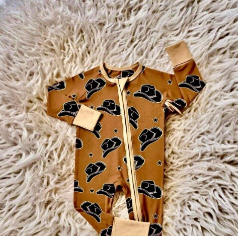 Preorder LR1758 Cowboy hat Stars brown zip-up long-sleeved onesie