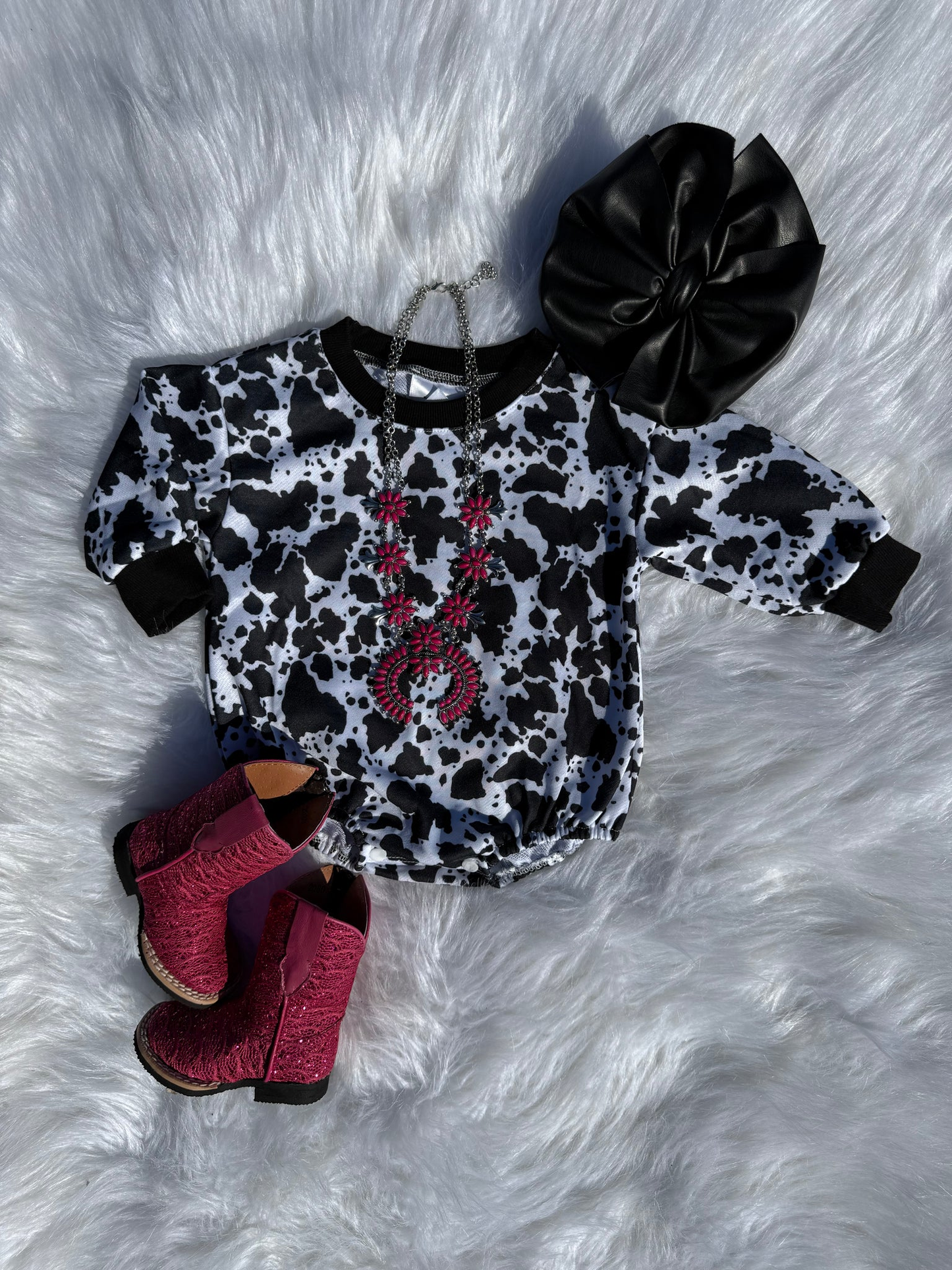 MOQ 5 PCS preorder LR2875 Black White Cow Print Long-Sleeved Girls Bubble Romper 202511