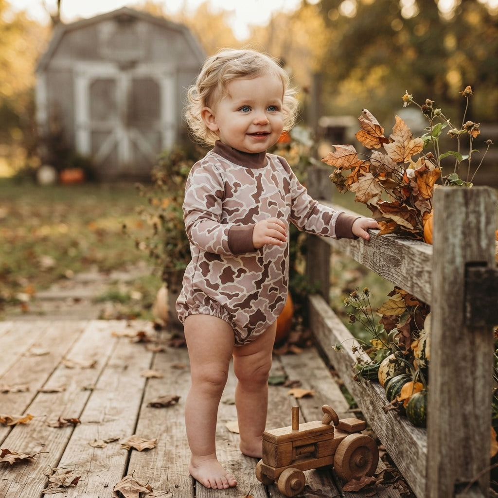 LR3263 Hunting Camo Middle Neckline Baby Bubble Romper
