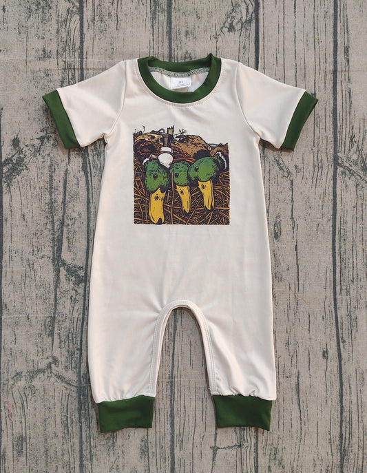 NO MOQ preorder SR3681 Duck Hunting Dark Green O-Neck Beige Short Sleeve Boys Romper 202512