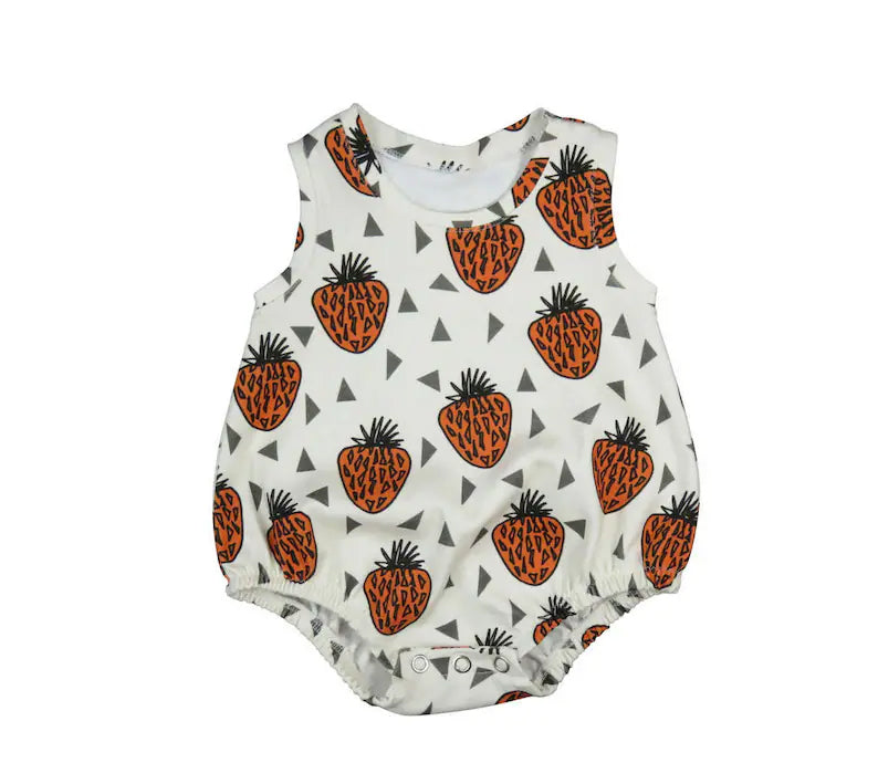 MOQ 5 PCS preorder SR3742 Triangle Strawberry Sleeveless Girls Bubble Romper 202512