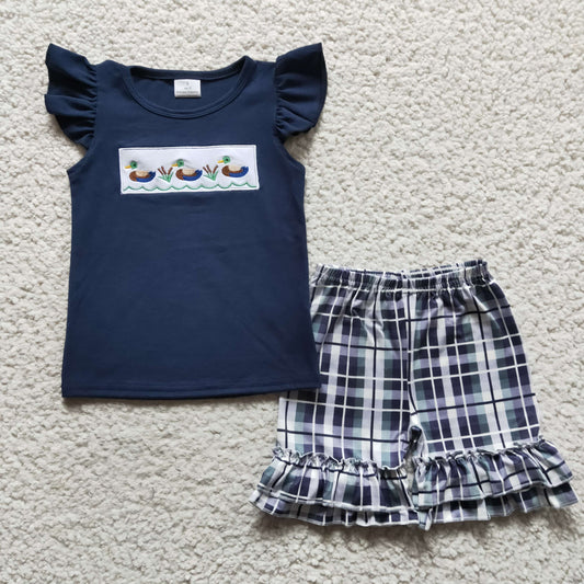 GSSO0156  Blue Plaid Duck Embroidery Girls Short Sleeve Shorts Outfits