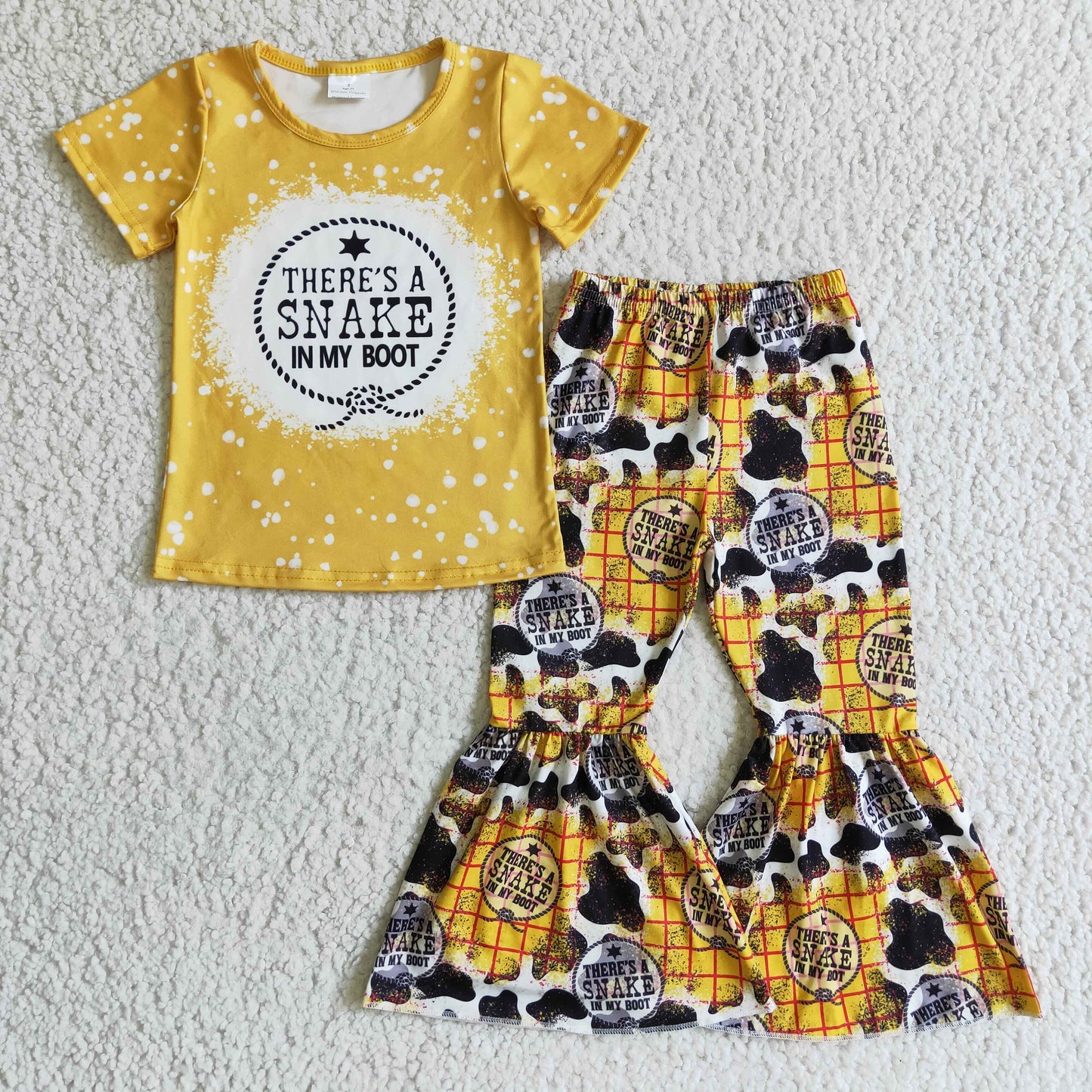 GSPO0110 Yellow There A Snake In My Boot Cow Print Girls Short Sleeve Bell Bottom Pants Outfits